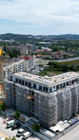 Edifício Lumina Emanuelle em fase de acabamentos
